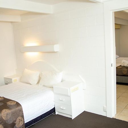 Ocean Views Motel Lakes Entrance Buitenkant foto