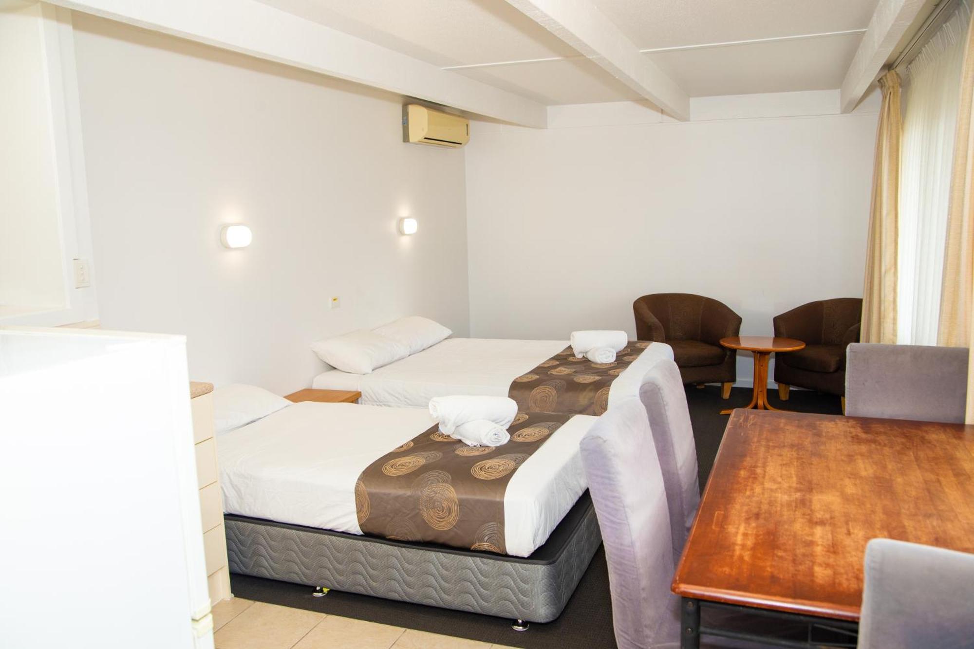 Ocean Views Motel Lakes Entrance Buitenkant foto