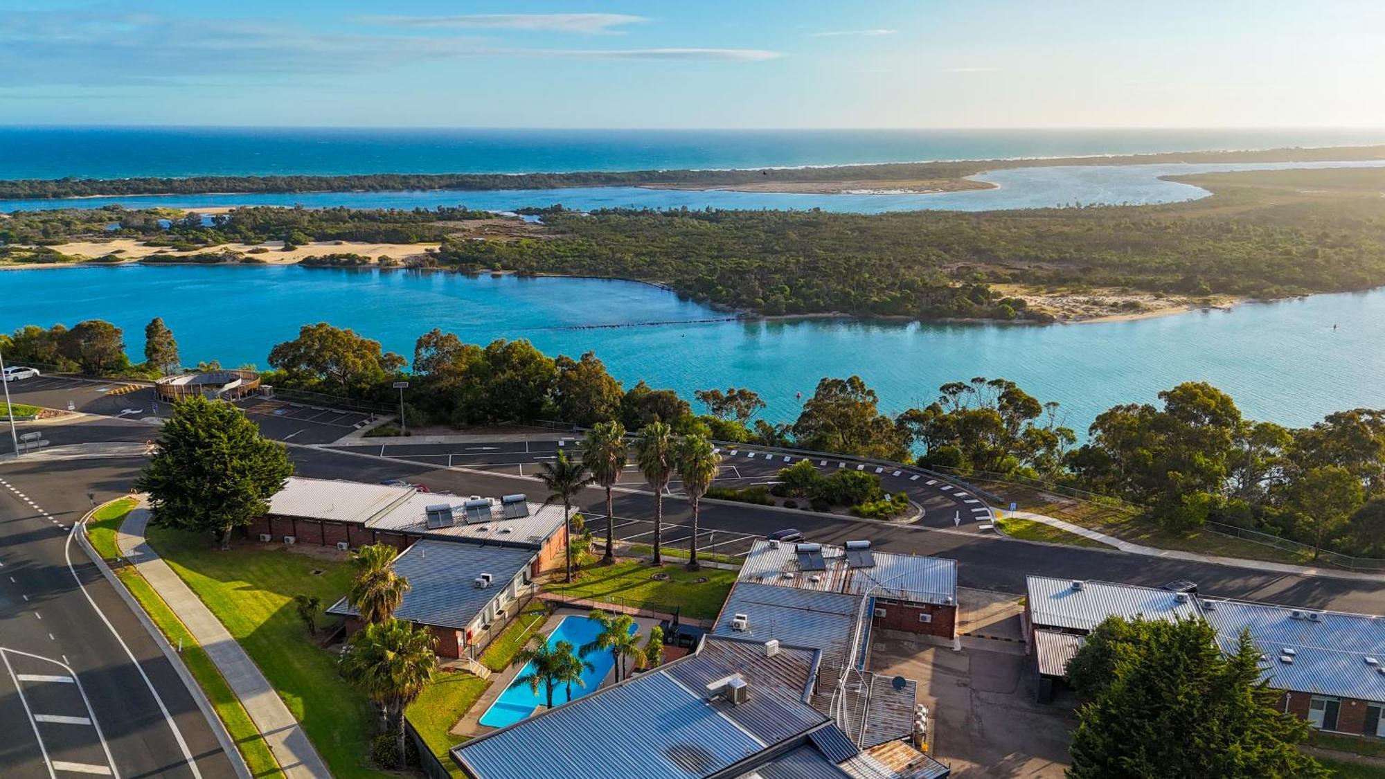 Ocean Views Motel Lakes Entrance Buitenkant foto
