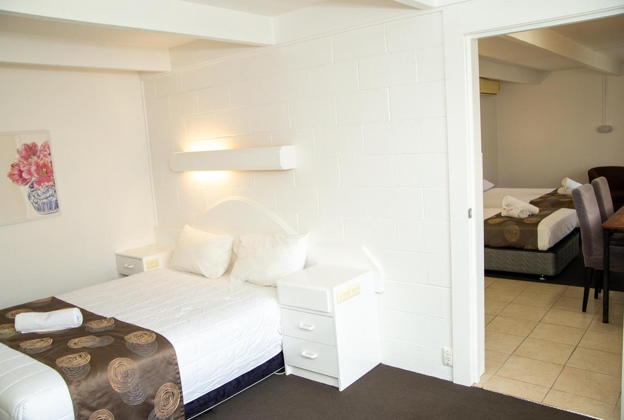 Ocean Views Motel Lakes Entrance Buitenkant foto